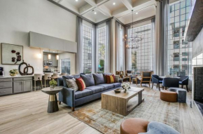 Resort Style Apt/Home in Houston Medical Centre